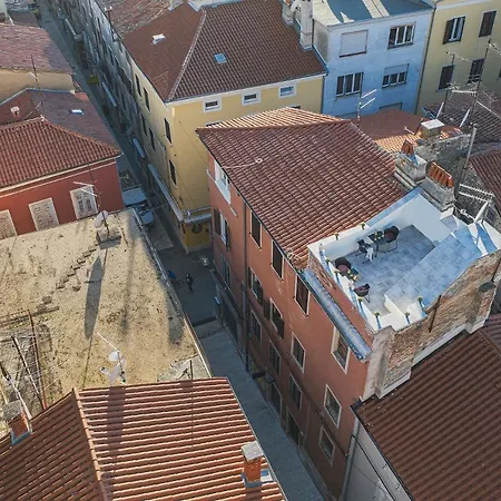 Apartment De 2020 With Free Parking Pula